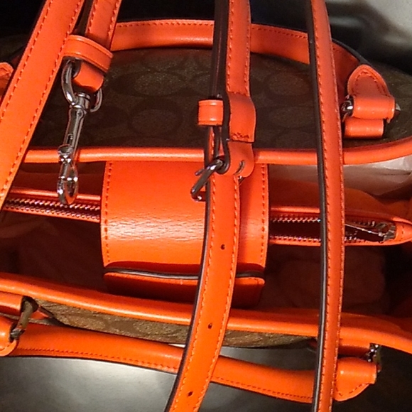 Coach and matching wallet - Picture 3 of 3